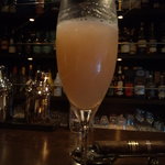 ムーンシャイン - ベリーニ・・。生桃で・・。