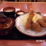 とんかつ伊勢  - 海老・牡蠣盛合せ定食1080円