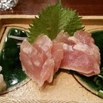 蕎麦切り 酒 大愚 - 地鶏たたきの昆布〆。