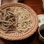 蕎麦切り 酒 大愚 - 細打ち＆田舎　相盛り。