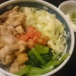 川口酒店 - 川口商店　鶏肉の炙りと野菜のマリネ丼