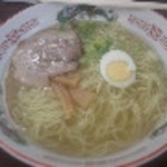てっちゃんラーメン - 透明感のある、塩味スープでした。