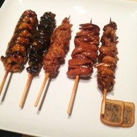 天然うなぎ しま村 - 串焼き盛合せ