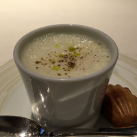 レストラン リューズ - ランチにてスープ セロリの香りとオリーブオイルが最高。初めて食した味でした
