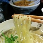 一すじ - 塩ねぎそばの細麺