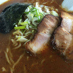 辛麺屋なかよし - 醤油辛麺、アップ