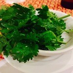 Naj - 料理にはあらかじめ日本仕様というかパクチー殆ど使っていないという事で私は別皿でナンプラーも頂いて準備万端(笑)