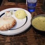 グルガオン - 本日のランチセット(チーズグルチャ付＋100円)950円也。