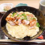 鳥半 - 鳥丼