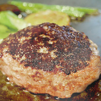 県産牛とあぐー豚のハンバーグ（200g）