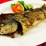 NangNual Pattaya - 『海水魚の香草焼き』様、タイの海でも見かけることの出来る青魚の一種で見た目は鯖の様？？