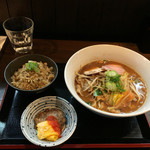 麺屋玉ぐすく - 2016年2月
      Oi!ラーメン企画
      味噌タンメン&ジューシーセット