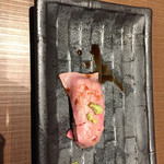 Sumibi Jidori Warayaki Katsuo Seiromushi Miyazaki Hareruya - 炙り肉の寿司