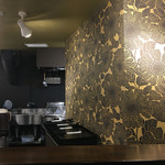 豚や - すっきりした壁