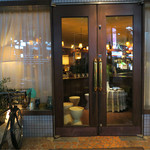 洋食katsui - 外観です