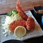 Tonkatsu Oomachi - シーフードミックス（エビフライ、白身魚フライ、カニクリームコロッケ）