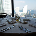 横浜モノリス - 