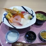 魚☆きんぐ - 注文したキング三昧丼１２８０円の出来上がりです。
            