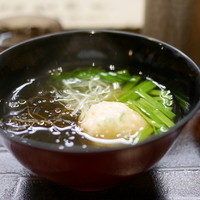 和食 おの寺 - 「椀物」
                海老真薯、布海苔、セリ、清汁仕立て