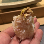 鮨処 北の華 - 毛蟹手毬寿司