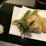 鮨処 北の華 - 筍・鱈白子・うど新芽の天ぷら
