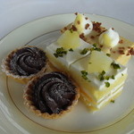 ピーク・ラウンジ - 