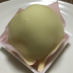 夢菓房たから - ホワイトチョコいちご大福
