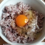 カフェ　コトコ - きれいな卵と雑穀米の相性ばつぐん。