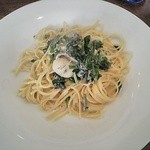 トラットリアバッツァ - カキとホウレン草のクリーム。素材の味を生かしたマイルドでナチュラルな味付け。だから飽きが来ない。5回位行った。毎回違う物を頼んでいるが、どれも失敗しない。お値段も手頃。麺が95%アルデンテ位で抜群に◎
