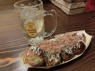 築地銀だこハイボール酒場 - たこ焼き550円＆角ハイ360円