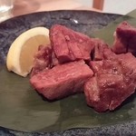 kanzekoshitsuizakayakunseikoubou - 牛タンの燻製