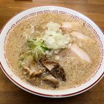喜多方食堂（蔵出ししょうゆラーメン・まったり 600円＋切り落としチャーシュー50円）