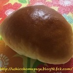 パンの店 LOBO - 特大クリームパン