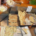 中村うどん - 天ぷらが美味しい！特に穴子天は必ずチョイス