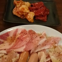 焼肉 にくだらけ - 