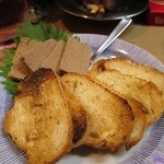 もつ焼き じんちゃん - レバーパテ(昨年末頃よりレギュラーメニュー)