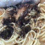 麺や 青雲志 - 黒七味ふりふり