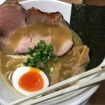 ラー麺 陽はまた昇る - とりとんこつラー麺(750円)