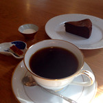 喫茶 ガーシュウィン - ブレンドとショコラ
