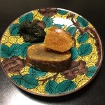 寿司栄 - 自家製蟹味噌・カラスミの大吟醸漬け（上）・カラスミのブランデー漬け（下）