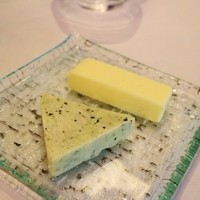 プレスキル - 無塩バターとワカメ入りバター