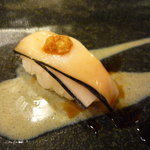 ちとせ鮨 - 鯨の皮♪しっかり鯨の脂が感じられます☆