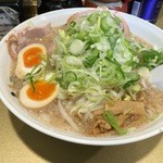 超ごってり麺 ごっつ - 醤油味玉子ラーメン¥850中盛り