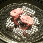 牛角 - 霜降り上タン塩