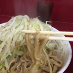 ラーメン二郎 - 麺アップ