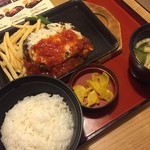 Joifuru - ジョイフルチーズハンバーグ和食セット
                      
                      ハンバーグが肉の旨みが出ていておいしく頂きました！
                      