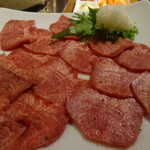 万両 - タン先の極薄切り(2015,11)