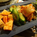 万両 - キムチ盛り合わせ(2015,11)