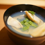 いち太 - 桑名蛤（くはなはまぐり）に若筍（わかたけのこ）新若布（しんわかめ）の椀（わん）