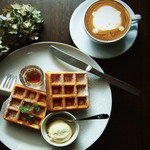 唐揚げ＆ワッフル　アモール - 料理写真: